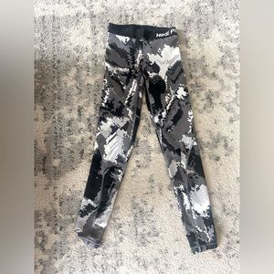 Nike Pro Hyper Warm Workout Leggings